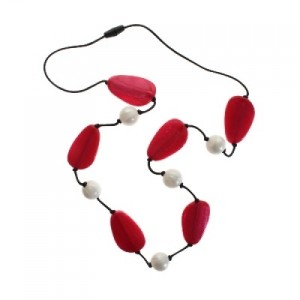 A gorgeous teething necklace up for grabs: Gumidrop Jellybean (SGD$34.90)