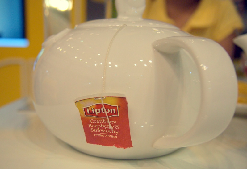 Lipton's Herbal Infusion: Cranberry, Raspberry & Strawberry