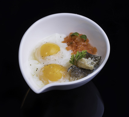 Then the Sous Vide Eggs with Smoked Salmon and Fried Salmon Skin (SGD3.80) came and the son, who loves eggs, devoured the whole thing. Photo credit: E'spuma Lab