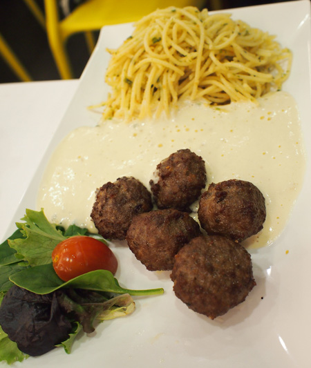 Spaghetti with Swedish meatballs and E'spuma Caramelised Onion Sauce