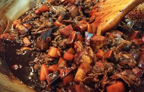 Jjajang in a wok