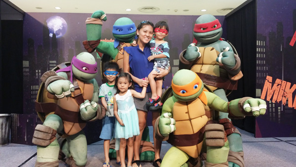 We are all such big fans (ok, maybe except the little girl)!