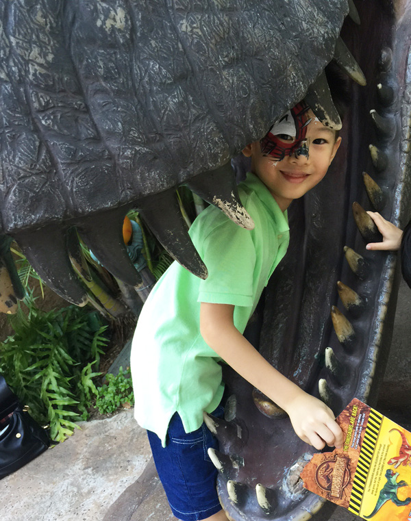 T-Rex chomp!