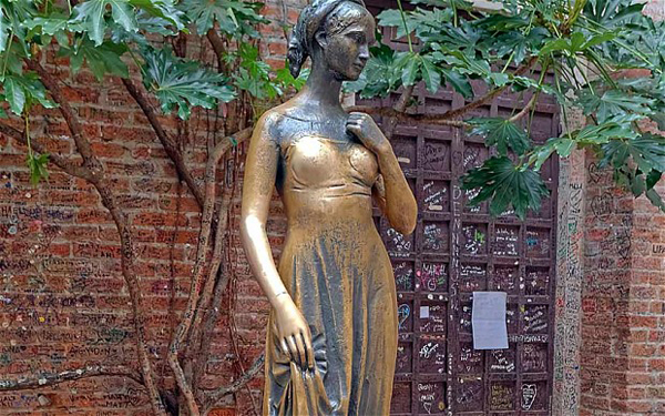 Verona's Juliet, looking all worn out (Photo Source)